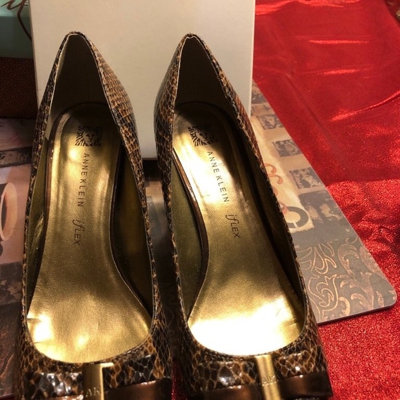 Brand New Snake Skin Pint Anne Klein shoes size 8 - Picture 2 of 8